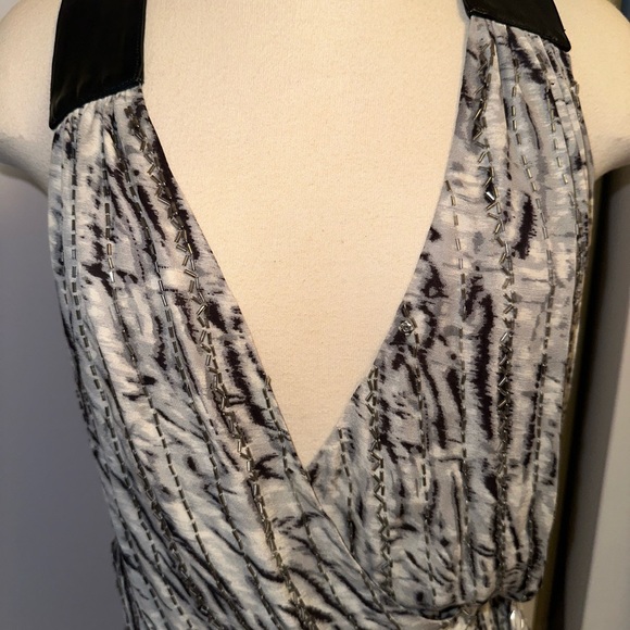 PARKER Stunning wrap dress with beautiful bead detailing - Picture 4 of 5